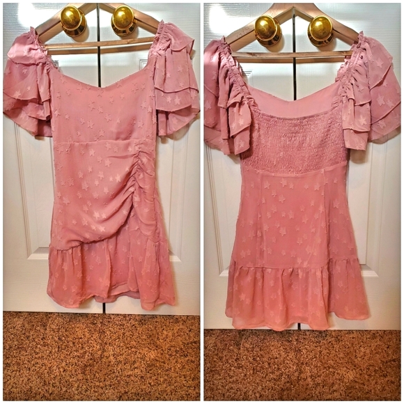 Storia Dresses & Skirts - NWT Ruthie Grace Blush Dress
